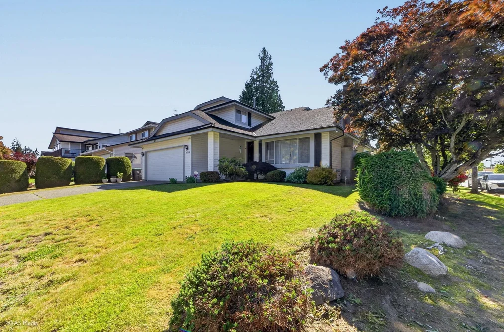 6715 128B STREET, Surrey BC V3W 9X7, Surrey BC — Residential for Sale - Photo 2