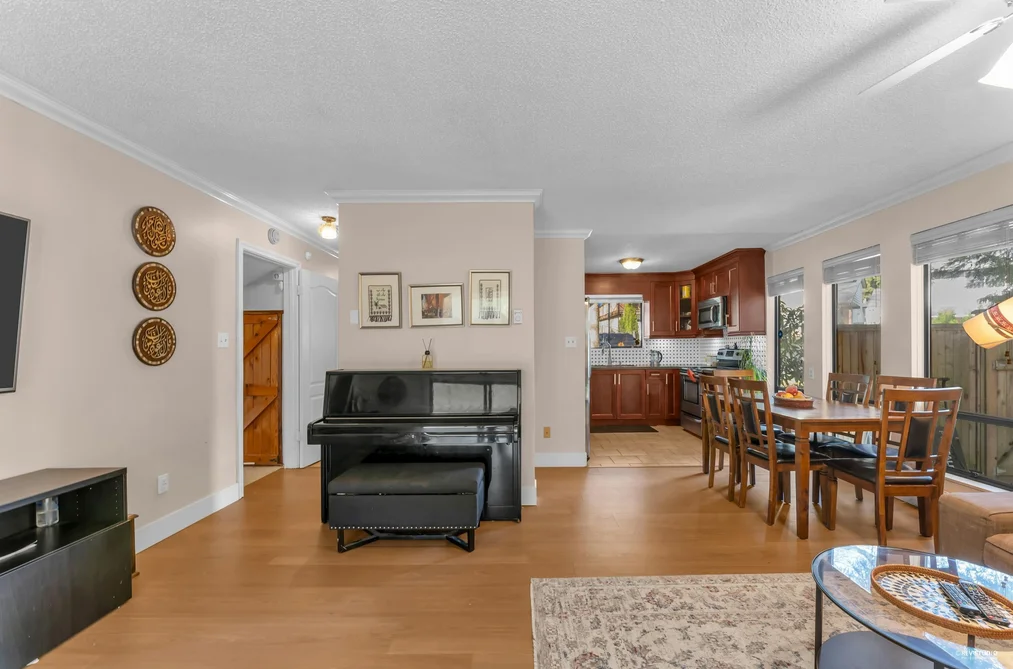 House for sale at 6717 141 Street Surrey British Columbia - MLS: R3104198
