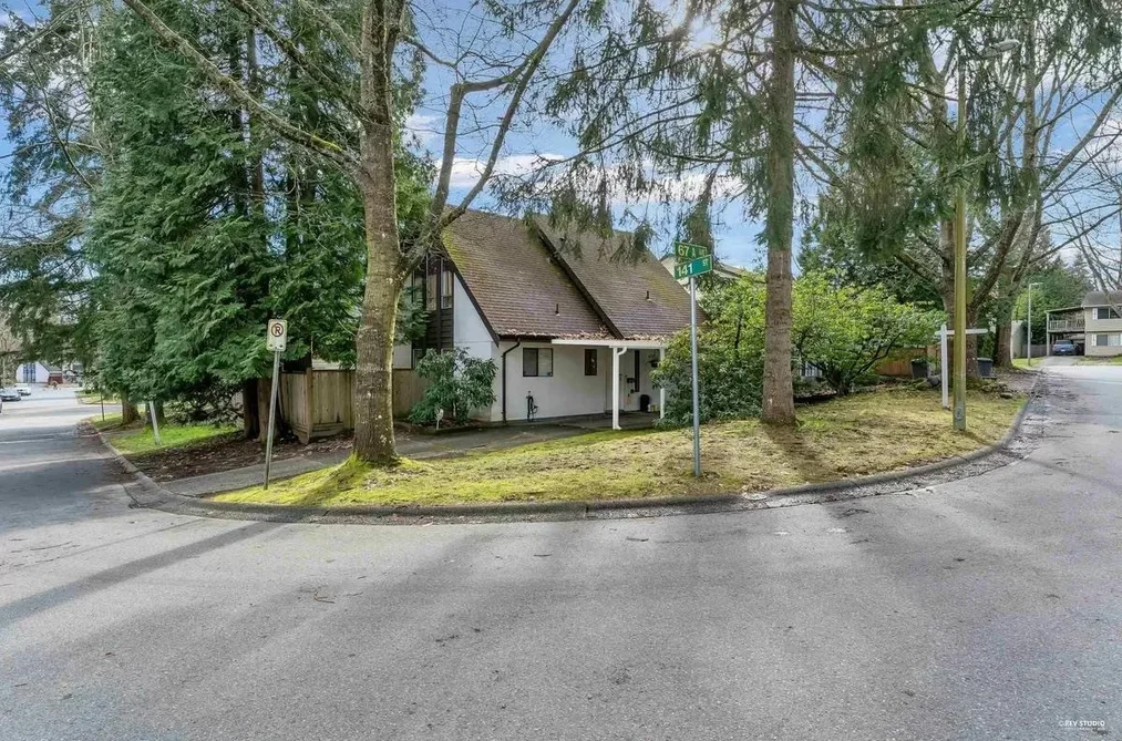 6717 141 STREET, Surrey BC V3W 6X2, Surrey BC — Residential for Sale - Photo 2