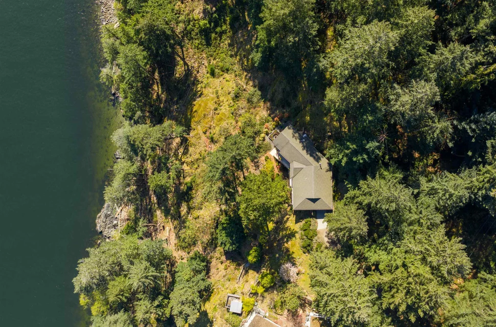 673 CLIFF ROAD, Bowen Island BC V0N 1G1, Bowen Island BC — Residential for Sale - Photo 2