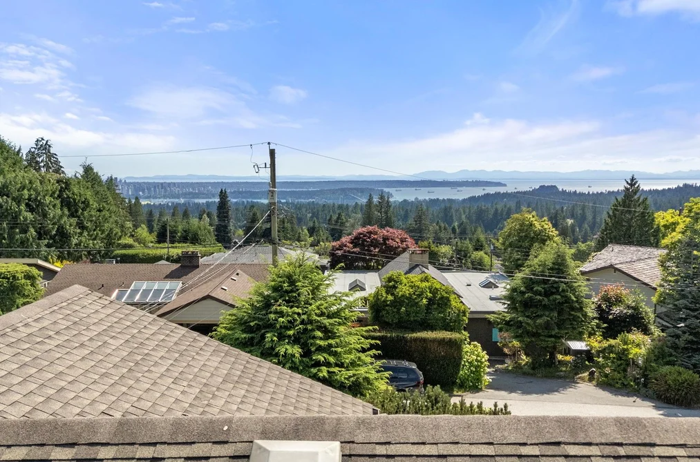 674 BLUERIDGE AVENUE, North Vancouver BC V7R 2J3, North Vancouver BC — Residential for Sale — Photo 6 of 34