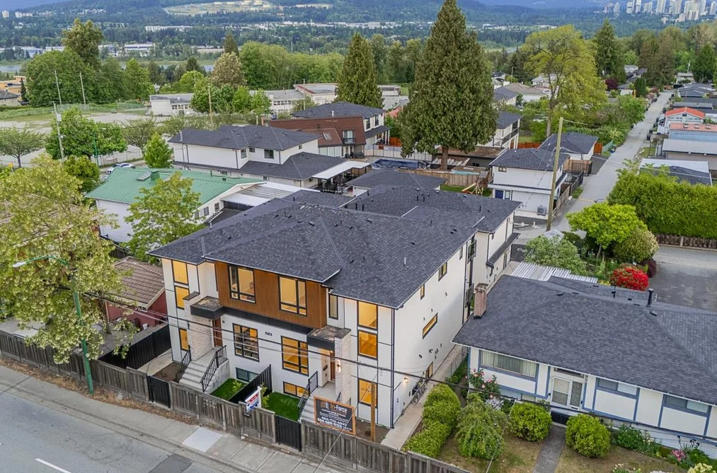 Half Duplex for sale at 6740 Canada Way Burnaby British Columbia - MLS: R3125253