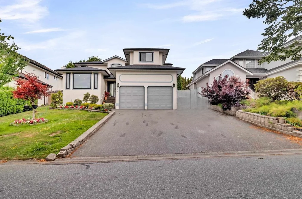 House for sale at 6748 123a Street Surrey British Columbia - MLS: R3086287