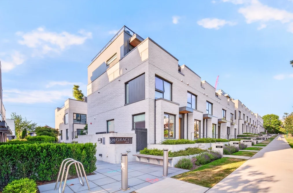 Townhouse for sale at 675 W 30th Avenue Vancouver British Columbia - MLS: R3131835