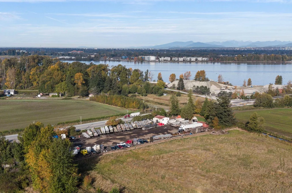 6760 62B Street, Delta, BC - Property for Sale - Photo 13 of 17 6760 62B Street, Delta, BC - Property for Sale - Photo 13 of 17