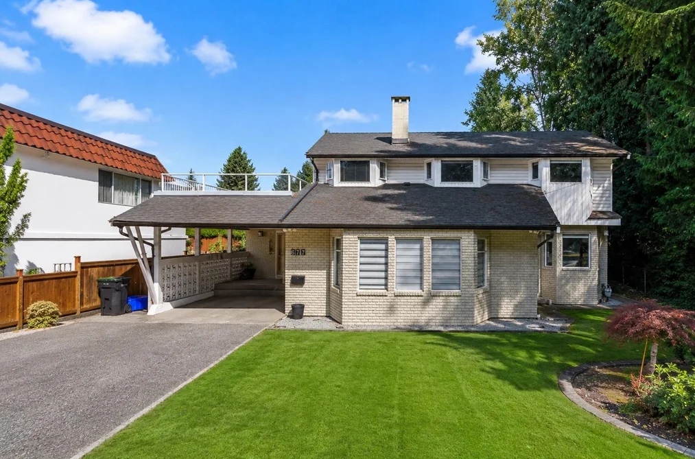 House for sale at 677 Gatensbury Street Coquitlam British Columbia - MLS: R3159458