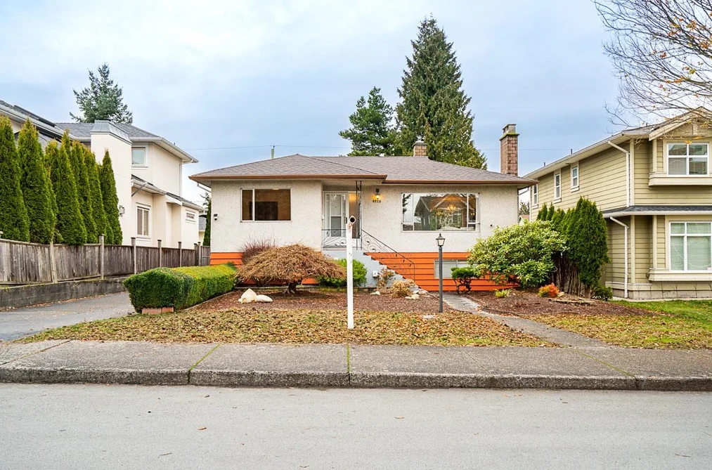 House for sale at 6779 Elwell Street Burnaby British Columbia - MLS: R3092001