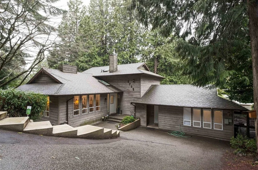 House for sale at 6780 Marine Drive West Vancouver British Columbia - MLS: R3108978