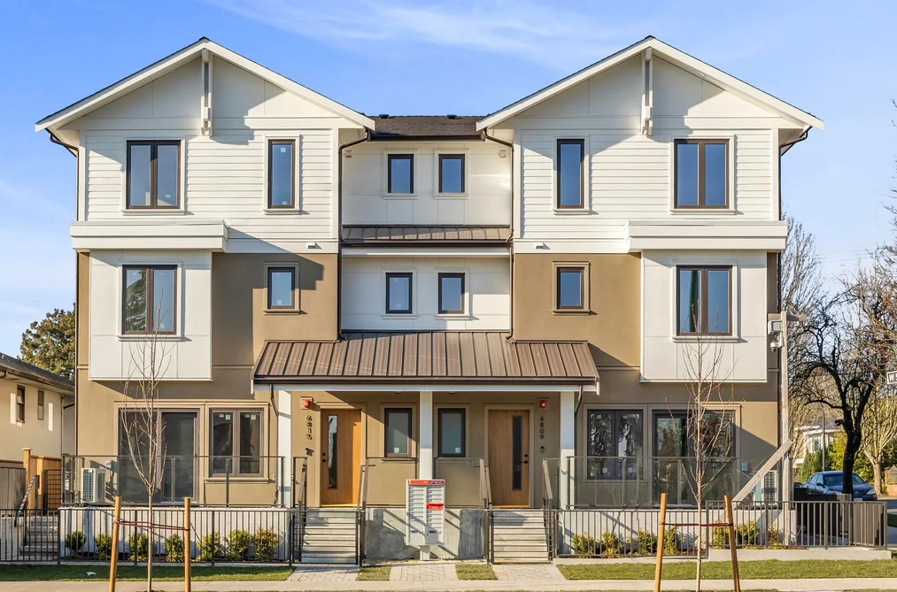 Townhouse for sale at 6815 Oak Street Vancouver British Columbia - MLS: R3106063