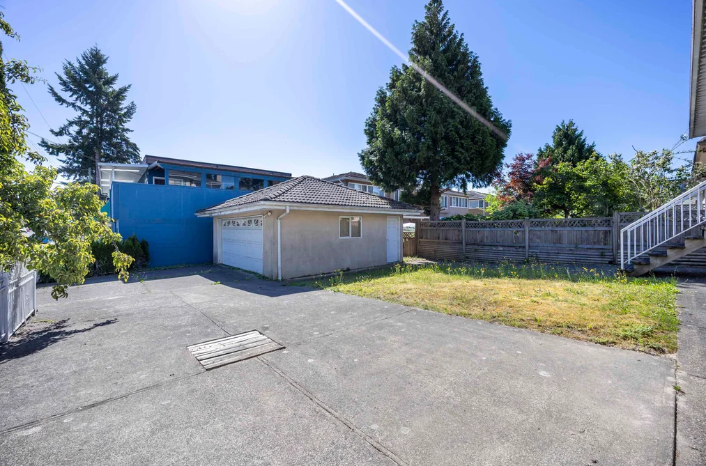 6818 GILLEY AVENUE, Burnaby BC V5J 4W7, Burnaby BC — Residential for Sale — Photo 36 of 39