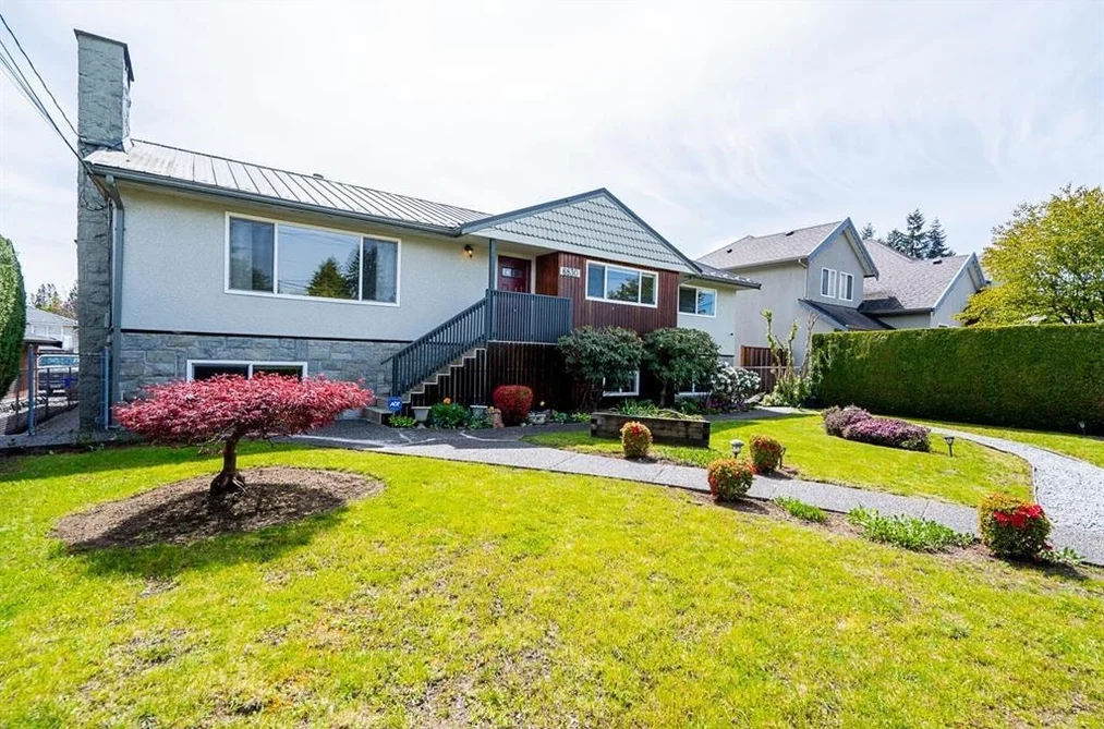 House for sale at 6830 Curtis Street Burnaby British Columbia - MLS: R3116186