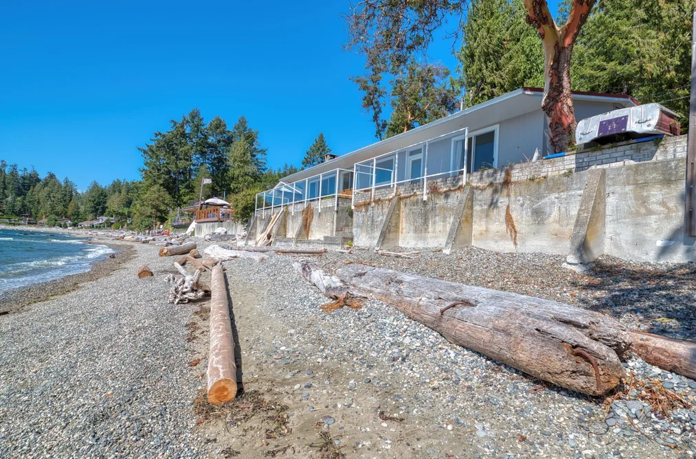 6833 Sunshine Coast Highway, Sechelt, BC - MLS: R3164701 - Photo 3 6833 Sunshine Coast Highway, Sechelt, BC - MLS: R3164701 - Photo 3