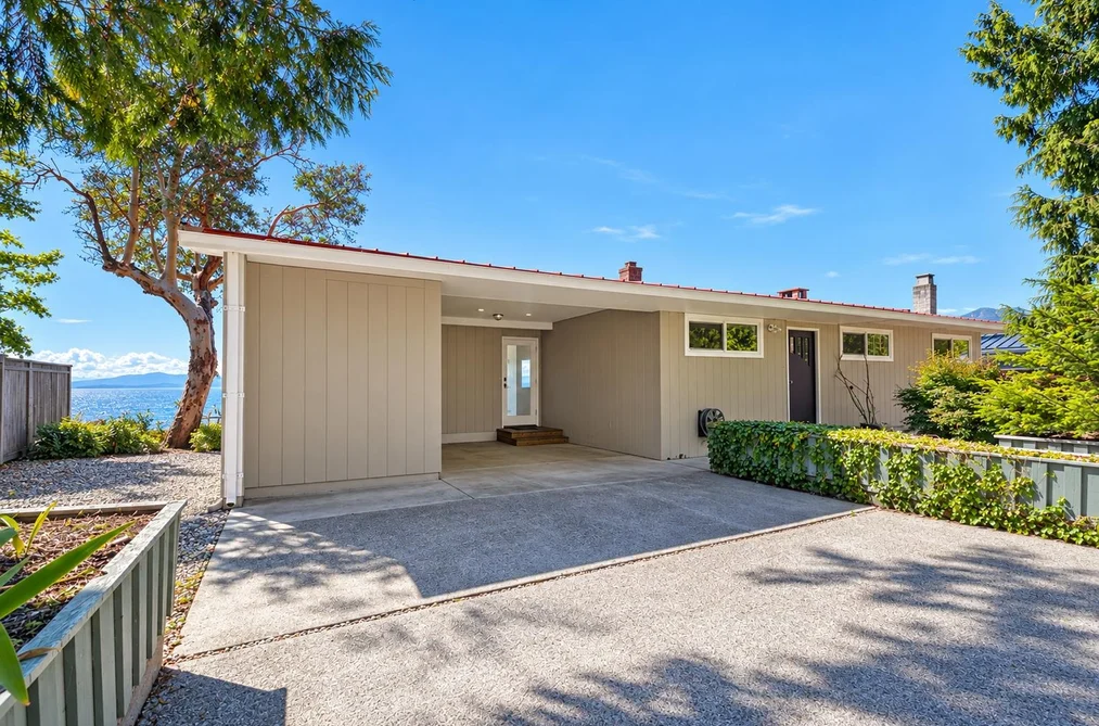 6833 Sunshine Coast Highway, Sechelt, BC - MLS: R3164701 - Photo 4 6833 Sunshine Coast Highway, Sechelt, BC - MLS: R3164701 - Photo 4