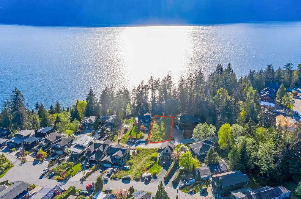 Property for sale at 685 Copper Drive Squamish British Columbia - MLS: R3102093