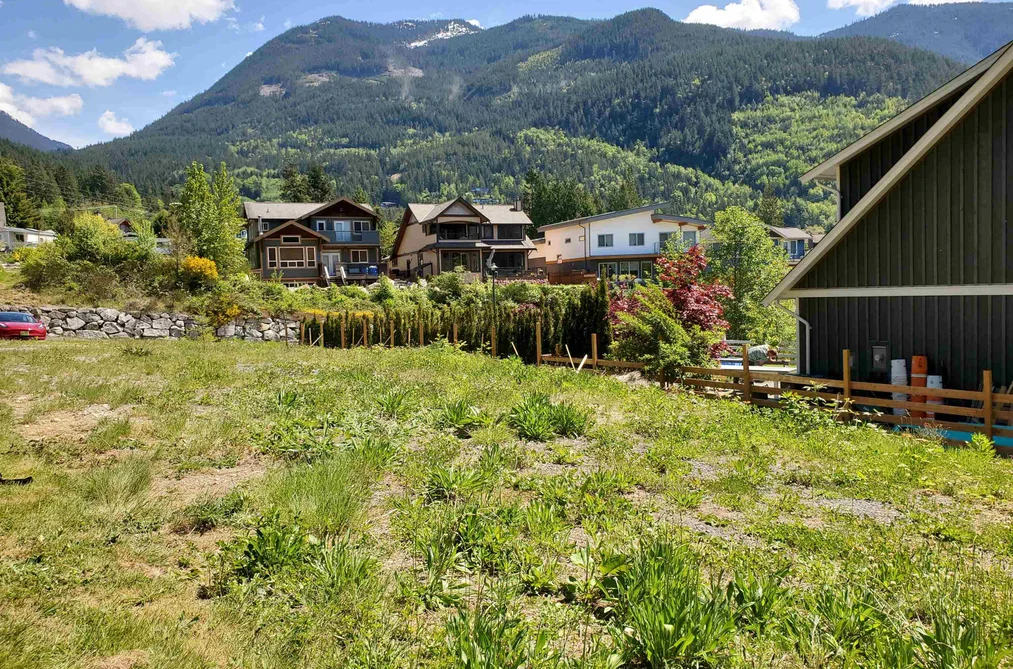 685 COPPER DRIVE, Squamish BC V8B 1J1, Squamish BC — Land for Sale - Photo 4