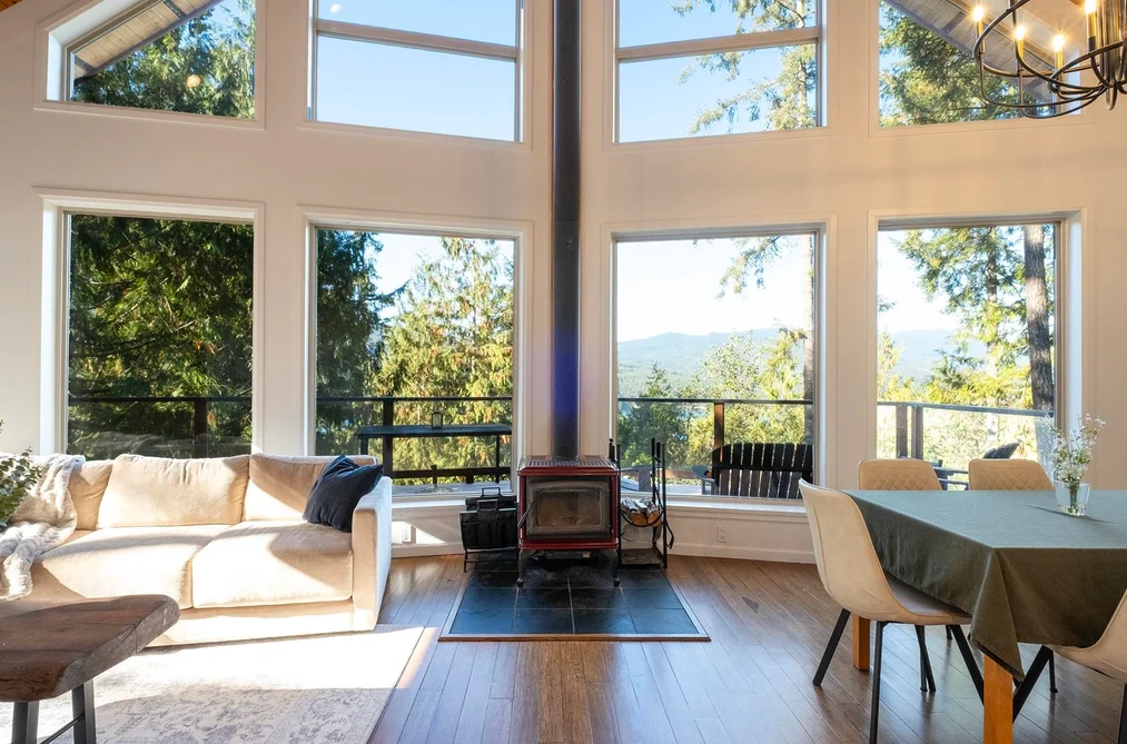 6855 Seaview Rd, Sechelt, BC - MLS: R3179109