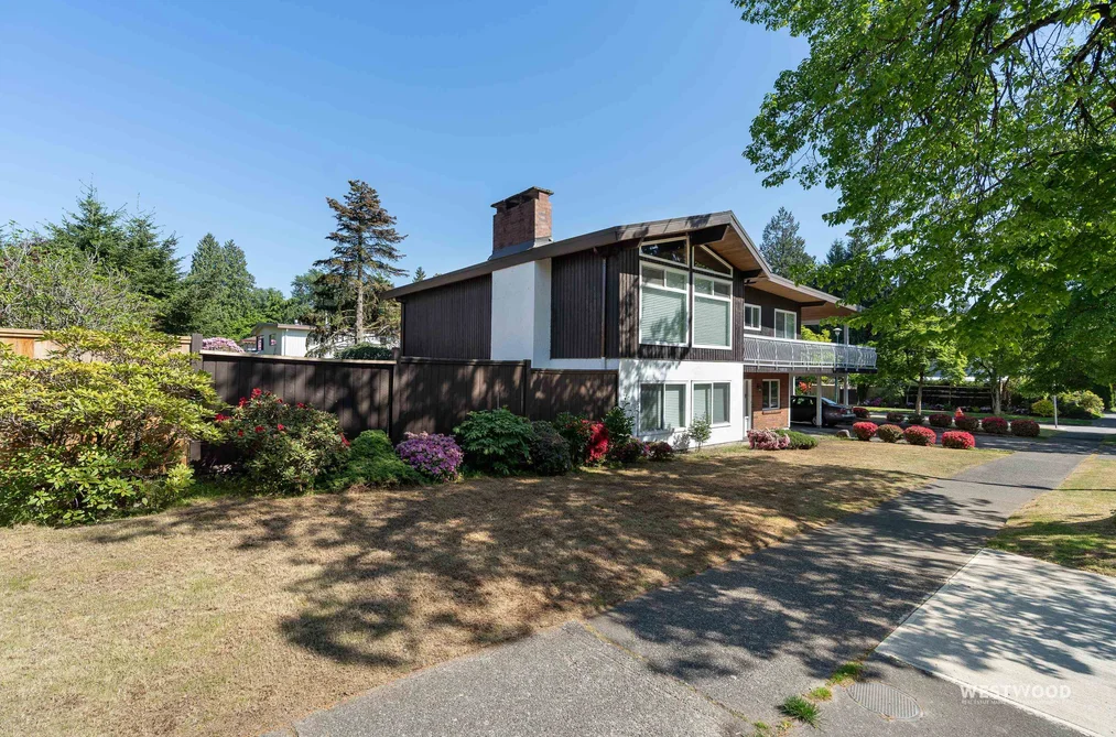 6858 TYNE STREET, Vancouver BC V5S 3M5, Vancouver BC — Residential for Sale - Photo 2