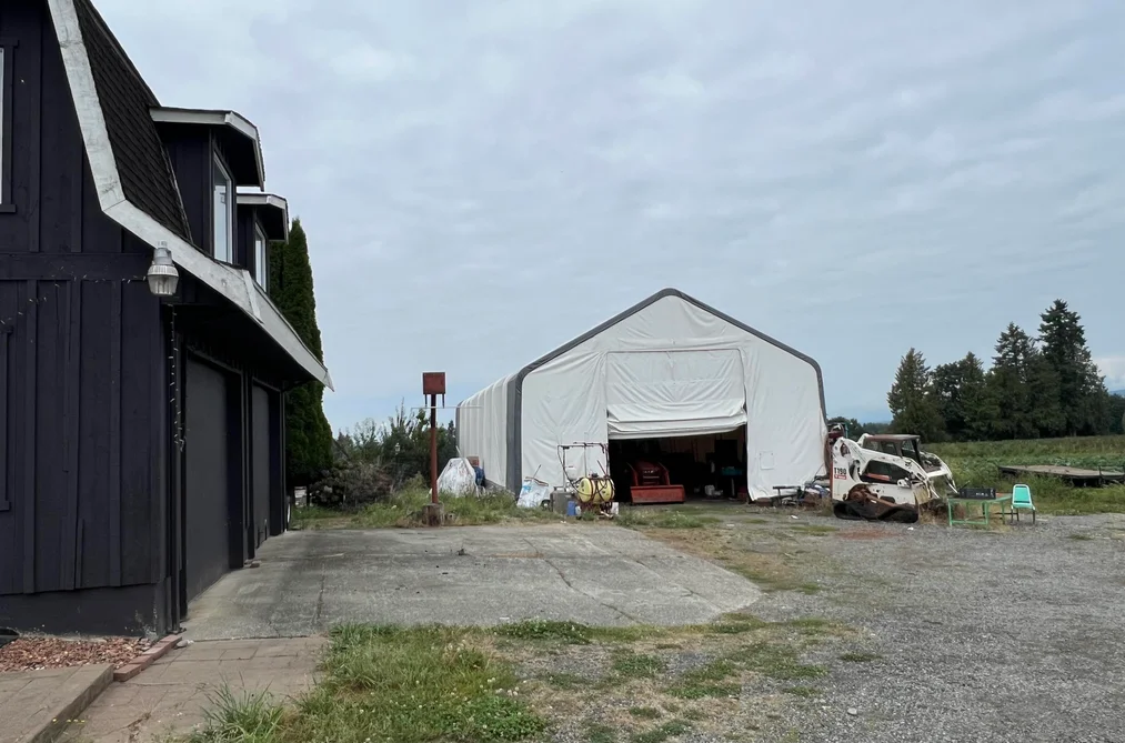 6863 BRADNER ROAD, Abbotsford BC V4X 2C6, Abbotsford BC — Residential for Sale - Photo 3