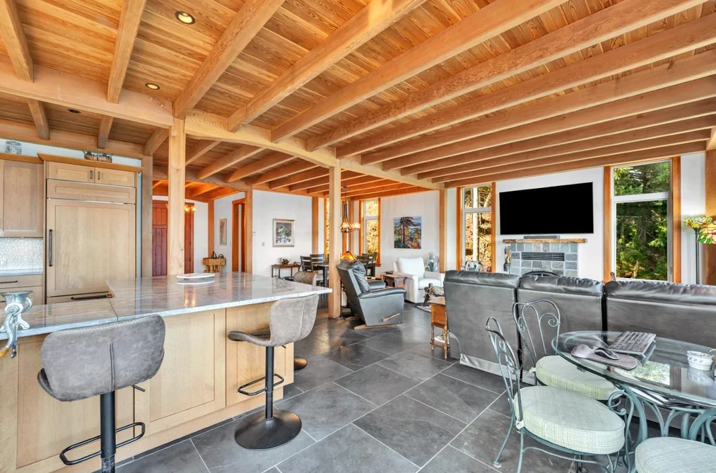 687 Channelview Drive, Bowen Island, BC - MLS: R3165074 - Photo 8 687 Channelview Drive, Bowen Island, BC - MLS: R3165074 - Photo 8