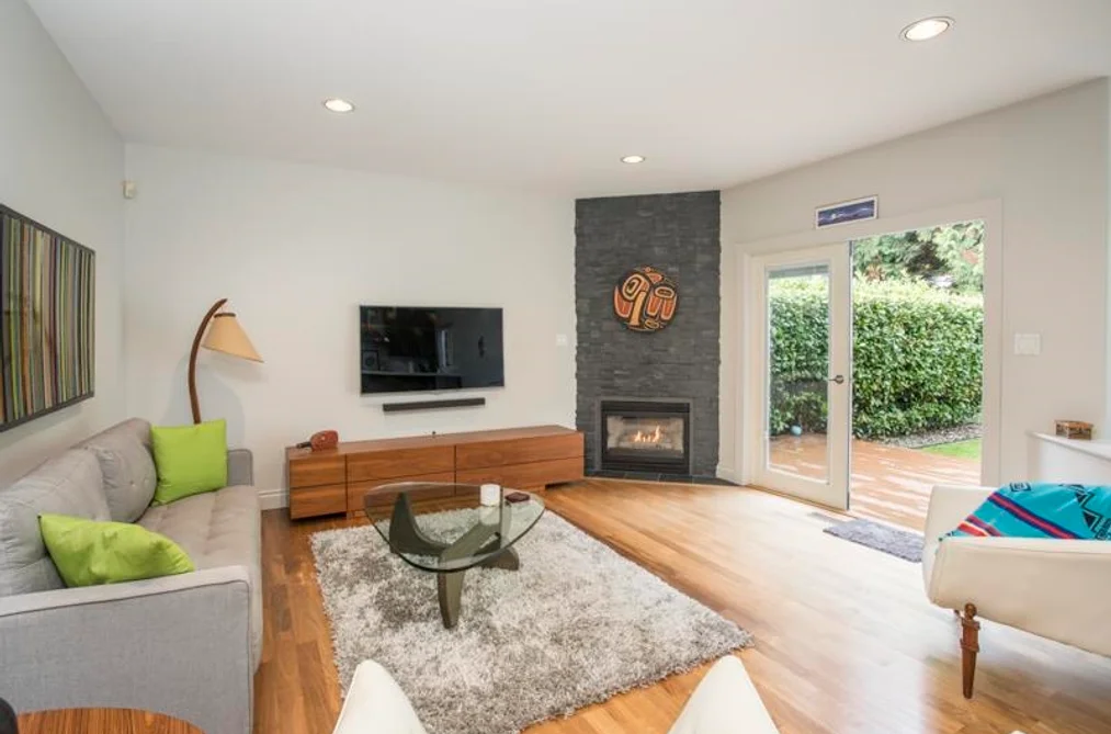 687 Seymour Boulevard, North Vancouver, BC - House for Sale - Photo 15 of 40 687 Seymour Boulevard, North Vancouver, BC - House for Sale - Photo 15 of 40