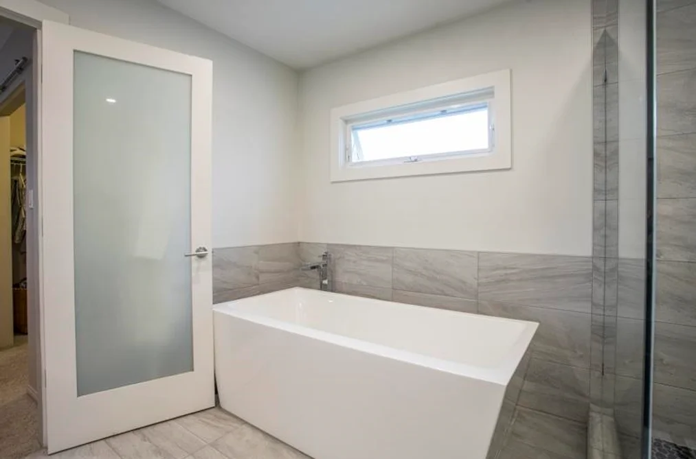 687 Seymour Boulevard, North Vancouver, BC - House for Sale - Photo 29 of 40 687 Seymour Boulevard, North Vancouver, BC - House for Sale - Photo 29 of 40