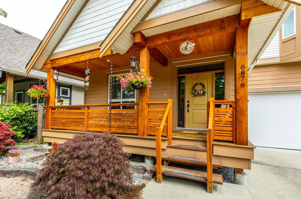 6876 192A STREET, Surrey, BC — Residential for Sale - Photo 2