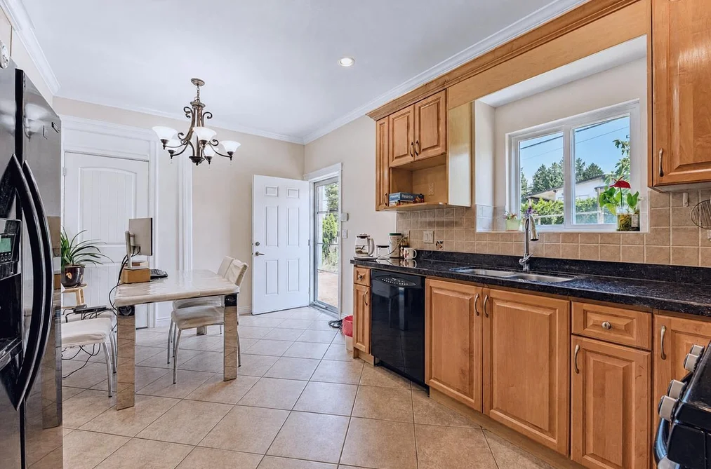 6890 KOALA CRESCENT, Burnaby, BC — Residential for Sale — Photo 16 of 37