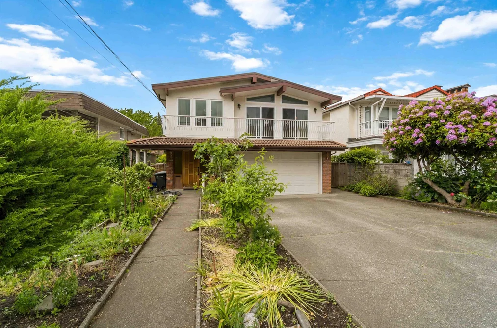 6895 MCKAY AVENUE, Burnaby BC V5J 3R9, Burnaby BC — Residential for Sale - Photo 2