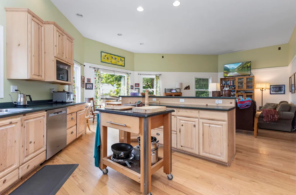 690 FRASER AVENUE, Hope BC V0X 1L0, Hope BC — Residential for Sale - Photo 7