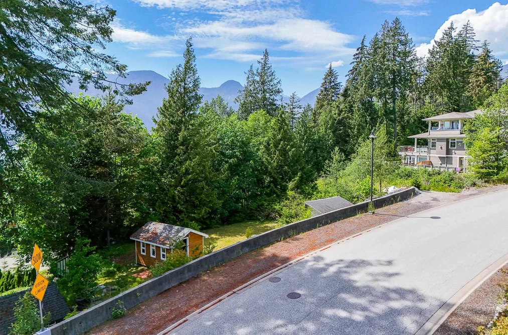 690 SHAUGHNESSY PLACE, Squamish BC V8B 1J1, Squamish BC — Land for Sale - Photo 6