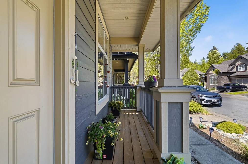 6909 208B STREET, Langley BC V2Y 0G3, Langley BC — Residential for Sale - Photo 2