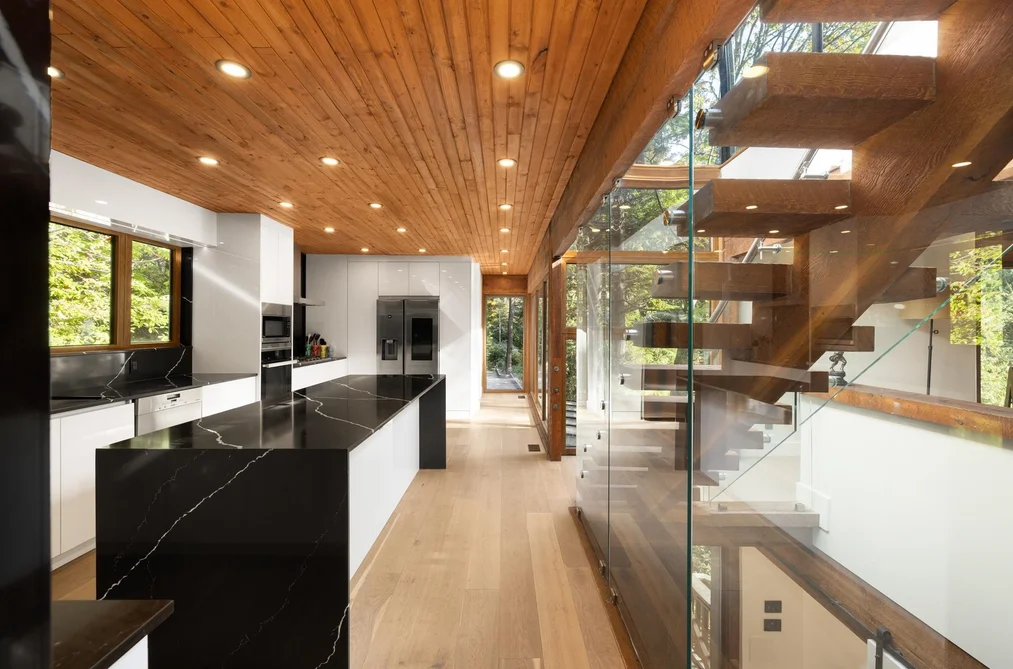 6915 Marine Drive, West Vancouver, BC - House for Sale - Photo 16 of 40 6915 Marine Drive, West Vancouver, BC - House for Sale - Photo 16 of 40