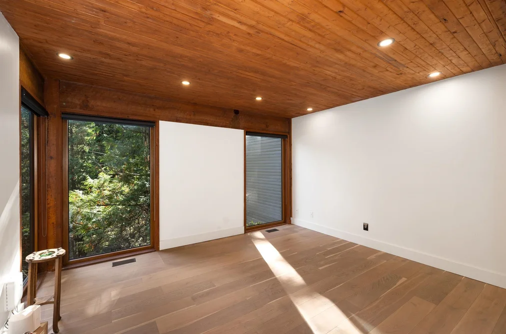 6915 Marine Drive, West Vancouver, BC - House for Sale - Photo 37 of 40 6915 Marine Drive, West Vancouver, BC - House for Sale - Photo 37 of 40