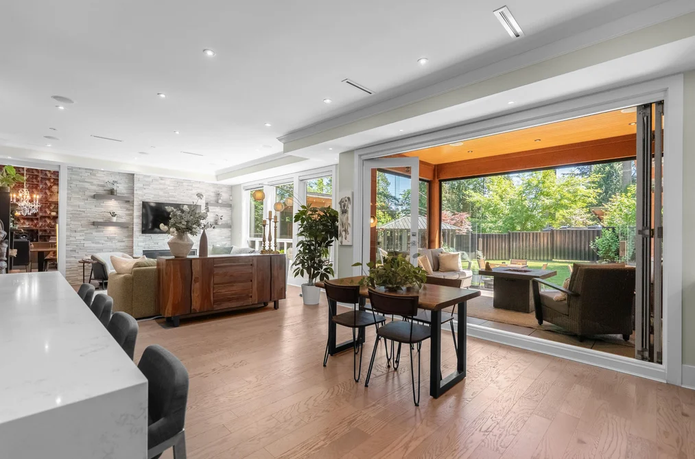 693 E OSBORNE ROAD, North Vancouver BC V7N 1M8, North Vancouver BC — Residential for Sale — Photo 11 of 40
