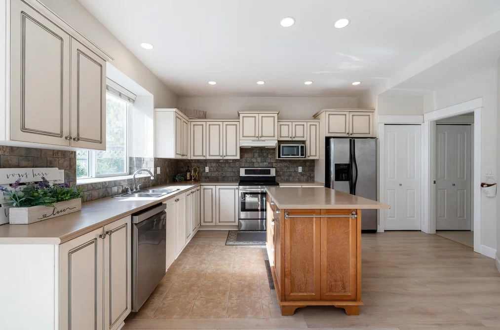 6935 198A STREET, Langley BC V2Y 3A9, Langley BC — Residential for Sale - Photo 6