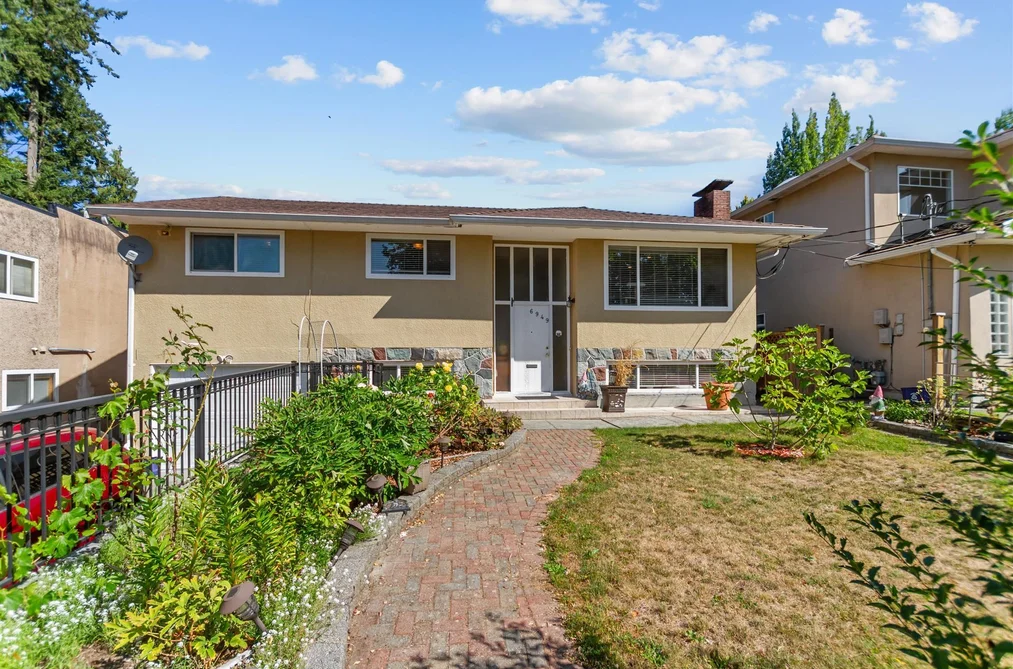 House for sale at 6949 Halifax Street Burnaby British Columbia - MLS: R3155975