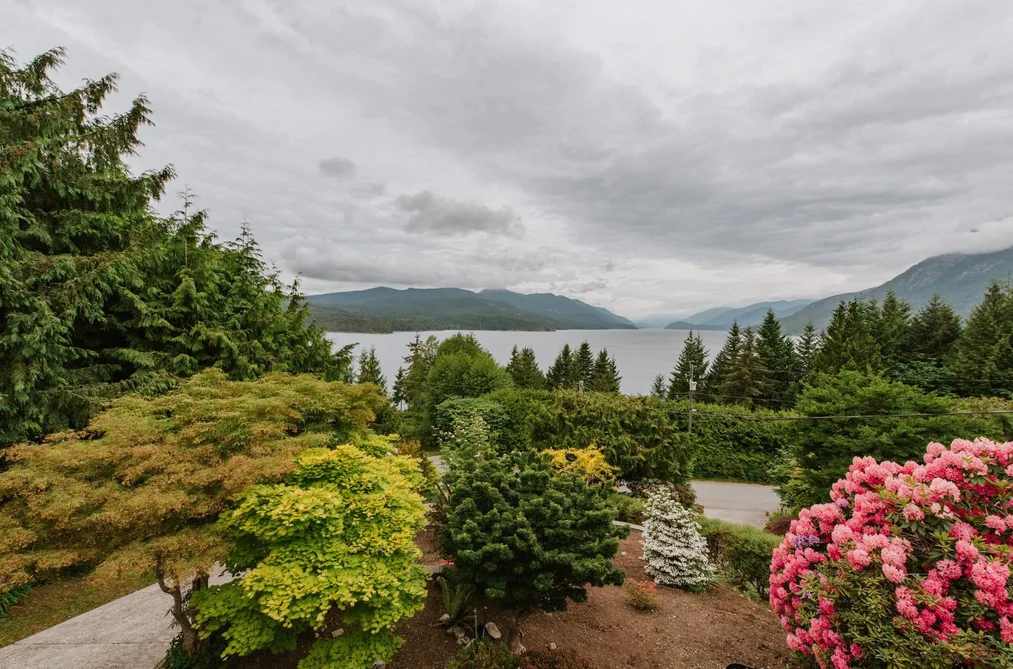 6950 PORPOISE DRIVE, Sechelt BC V7Z 0C8, Sechelt BC — Residential for Sale - Photo 2