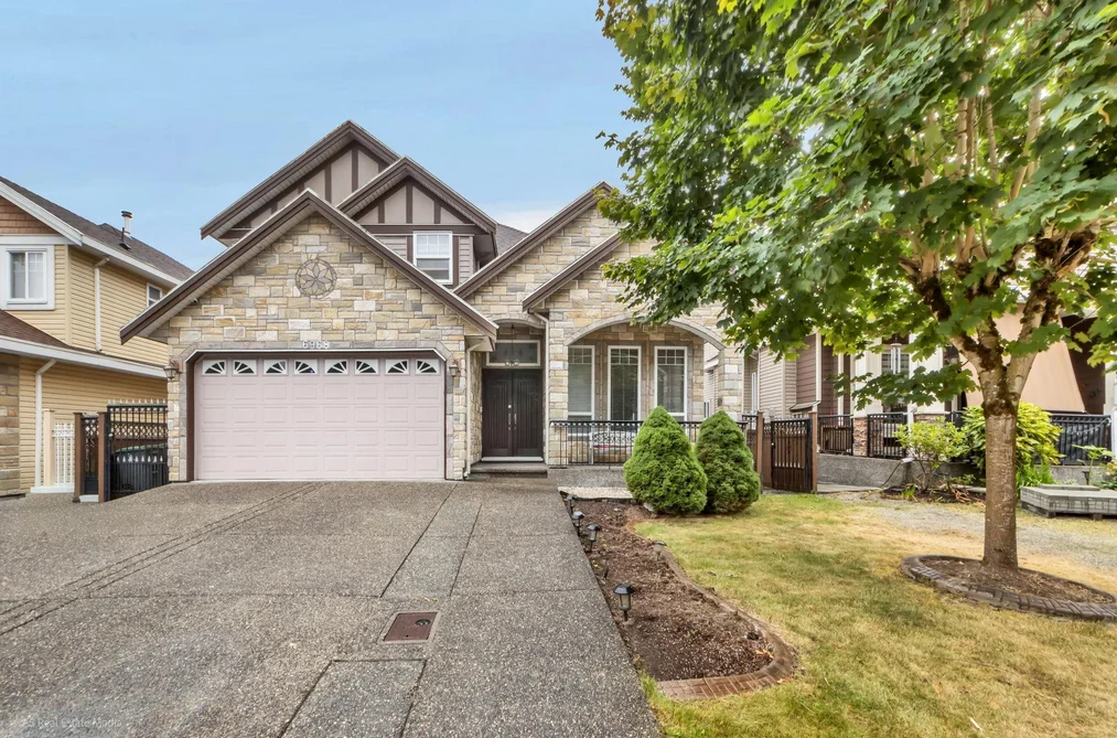 House for sale at 6968 151a Street Surrey British Columbia - MLS: R3143840