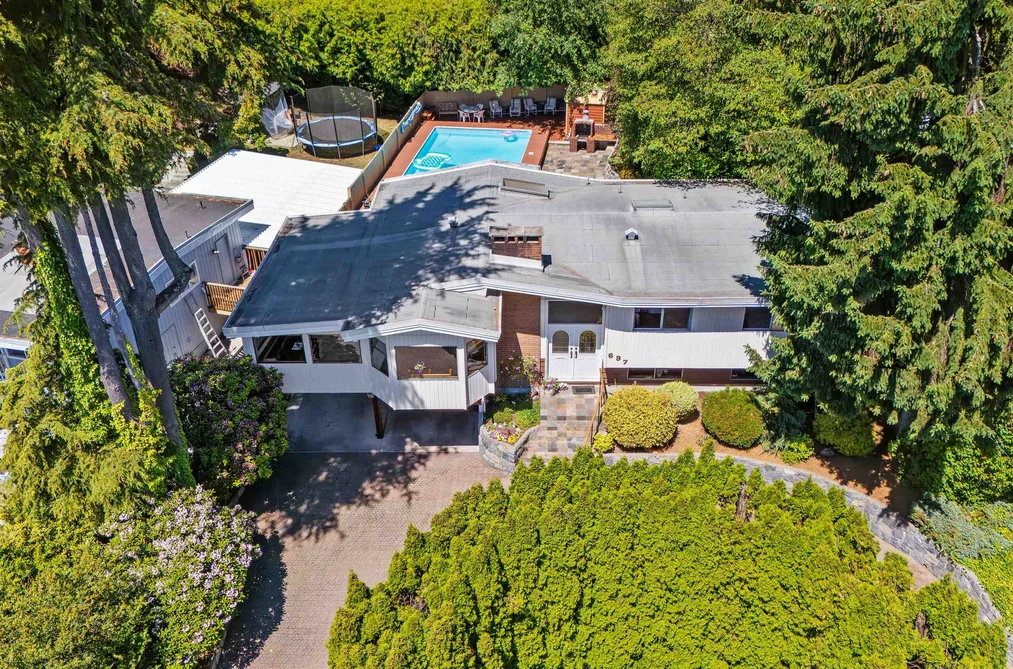 697 PLYMOUTH DRIVE, North Vancouver BC V7H 2H5, North Vancouver BC — Residential for Sale - Photo 2