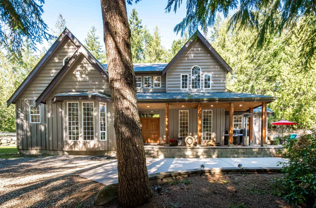 House for sale at 6979 Sechelt Inlet Road Sechelt British Columbia - MLS: R3104410