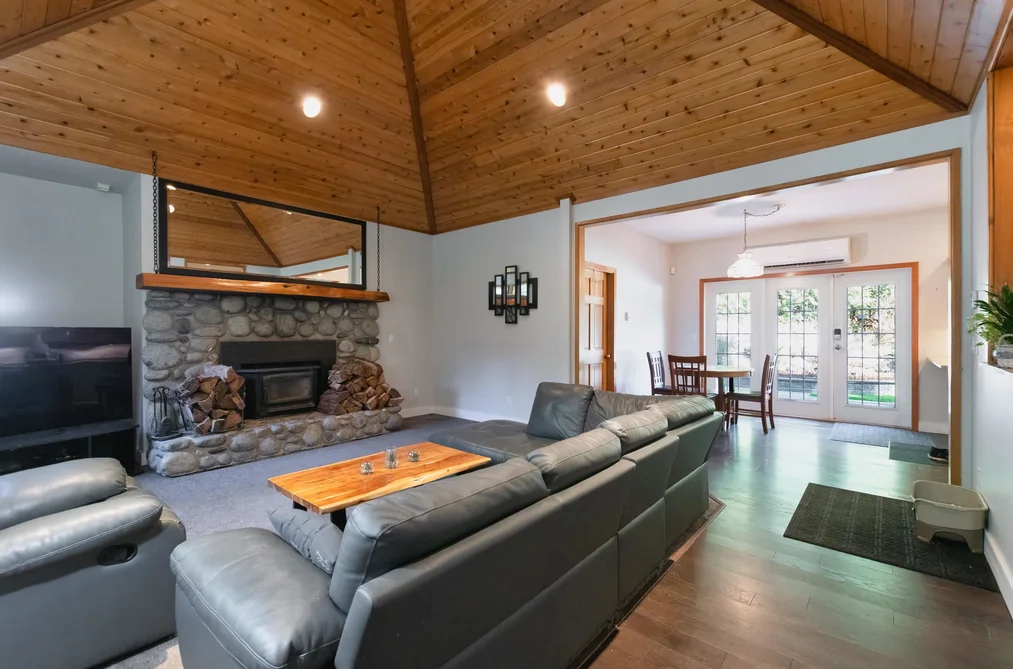 6979 SECHELT INLET ROAD, Sechelt BC V7Z 0P1, Sechelt BC — Residential for Sale - Photo 6