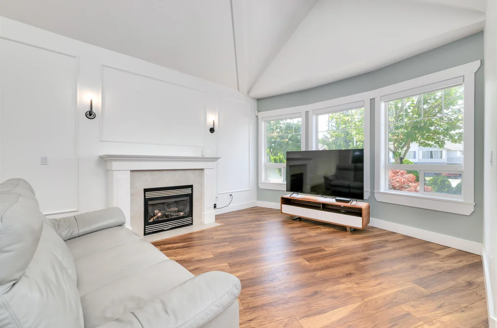 6982 BARNARD DRIVE, Richmond BC V7C 5T5, Richmond BC — Residential for Sale - Photo 2