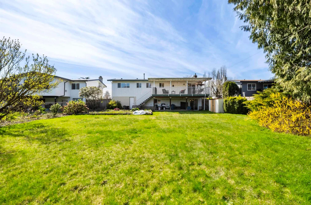 6982 SHEFFIELD WAY, Chilliwack BC V2R 3T2, Chilliwack BC — Residential for Sale - Photo 2