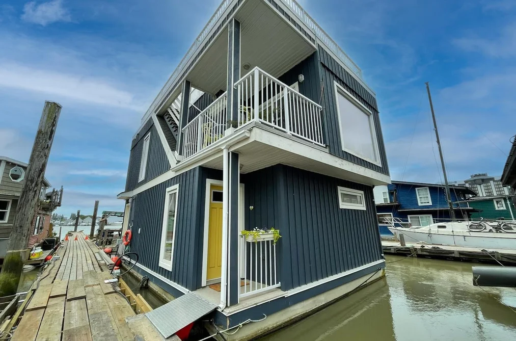 House for sale at 6w2 8191 River Road Richmond British Columbia - MLS: R3003585