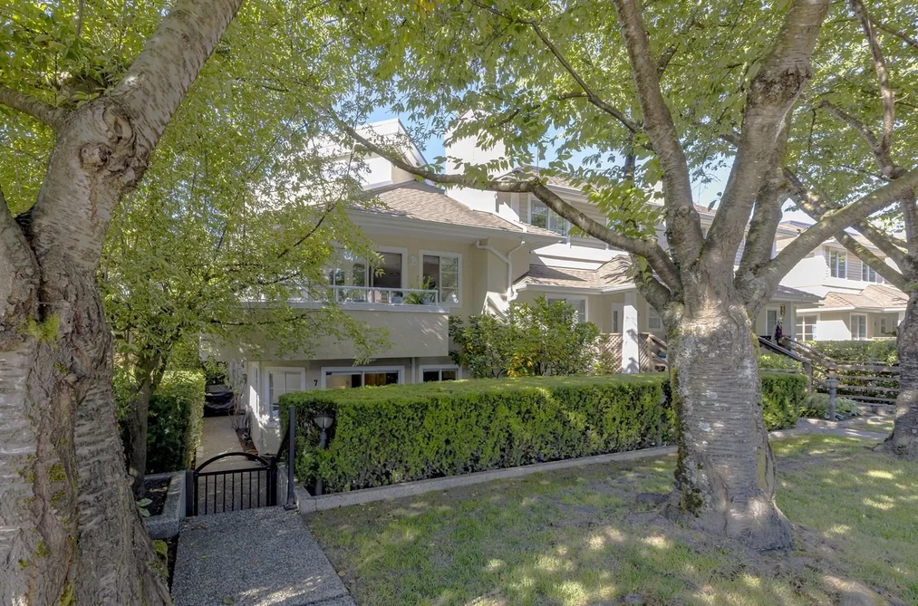 Townhouse for sale at 7 249 E 4th Street North Vancouver British Columbia - MLS: R3151678
