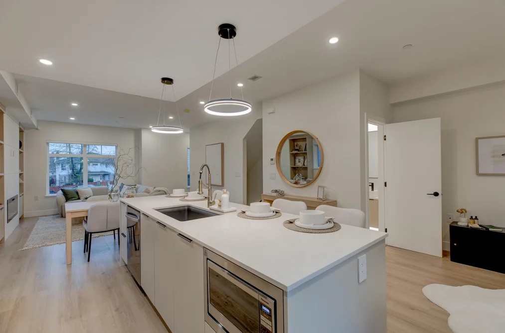 7 339 KEARY STREET, New Westminster BC V3L 3L2, New Westminster BC — Residential for Sale - Photo 2