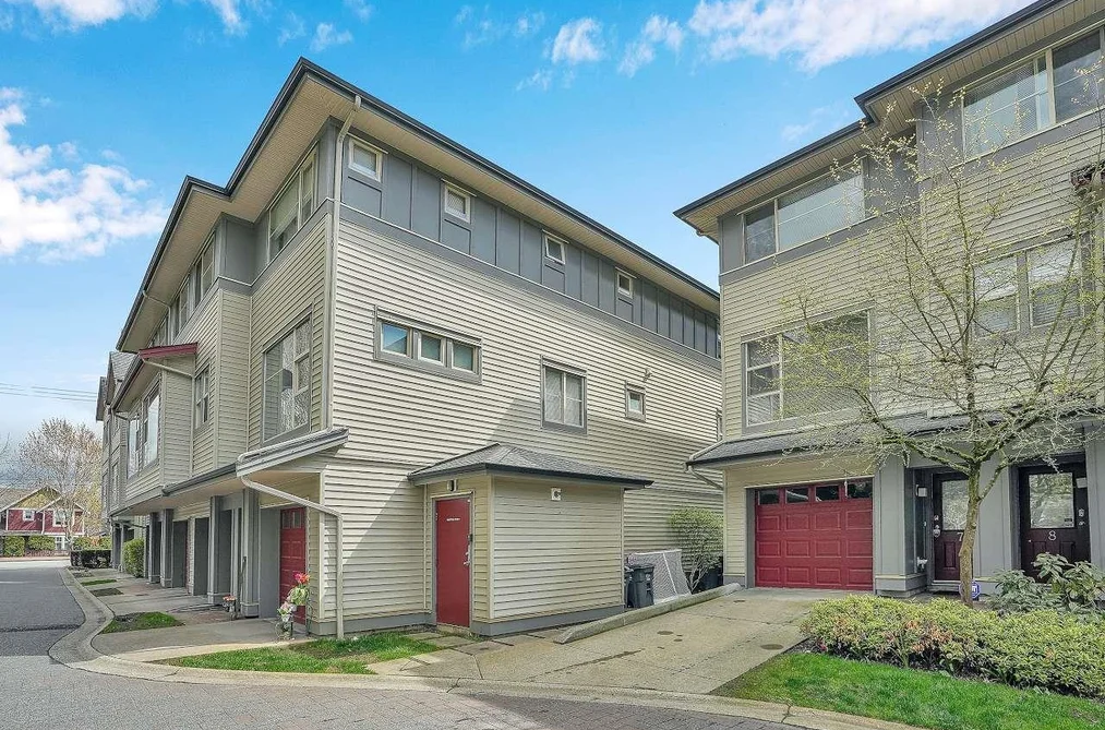 Townhouse for sale at 7 6033 168 Street Surrey British Columbia - MLS: R3168574
