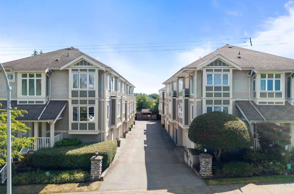 Townhouse for sale at 7 6498 Elgin Avenue Burnaby British Columbia - MLS: R3148150