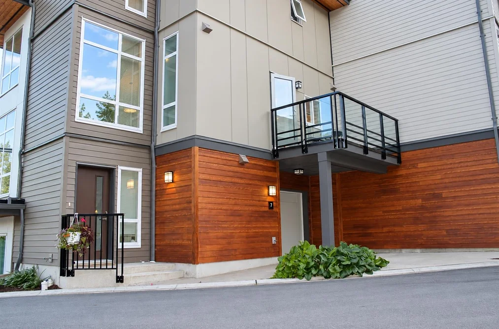 7-909 Clarke Road, Port Moody, BC - Townhouse for Sale - Photo 2 of 13 7-909 Clarke Road, Port Moody, BC - Townhouse for Sale - Photo 2 of 13