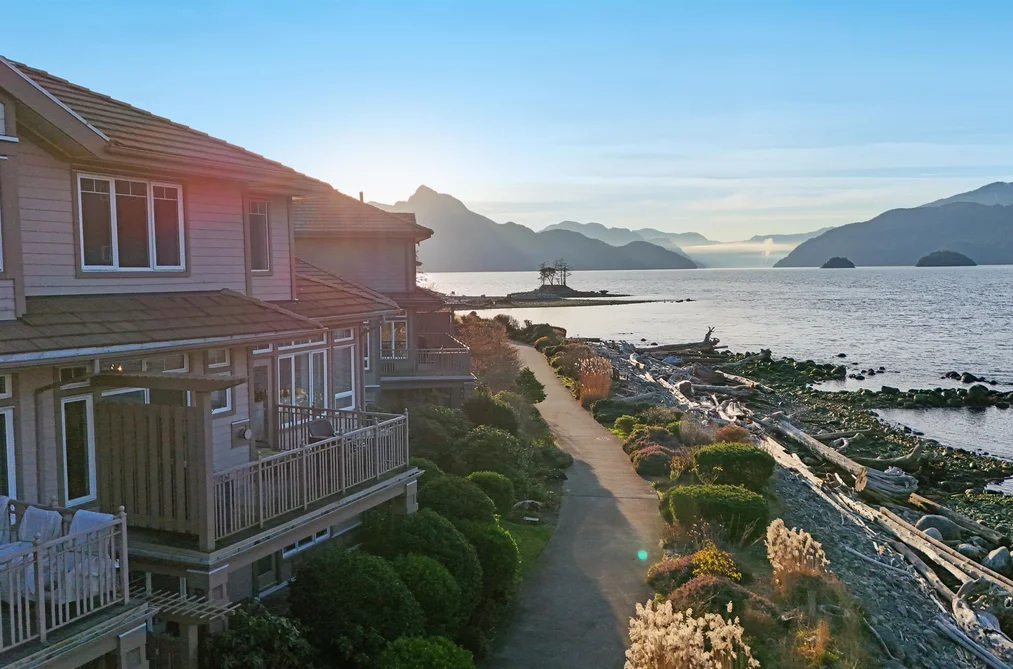 Townhouse for sale at 7 Beach Drive West Vancouver British Columbia - MLS: R3112795
